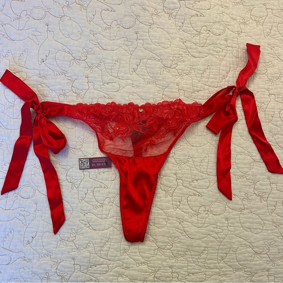 NWT - Adore Me Lingerie - Red Lace Thong - Picture 3 of 4